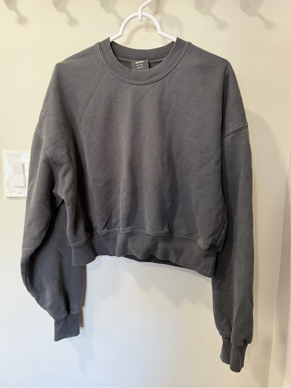 450 • SKIMS The Pullover •